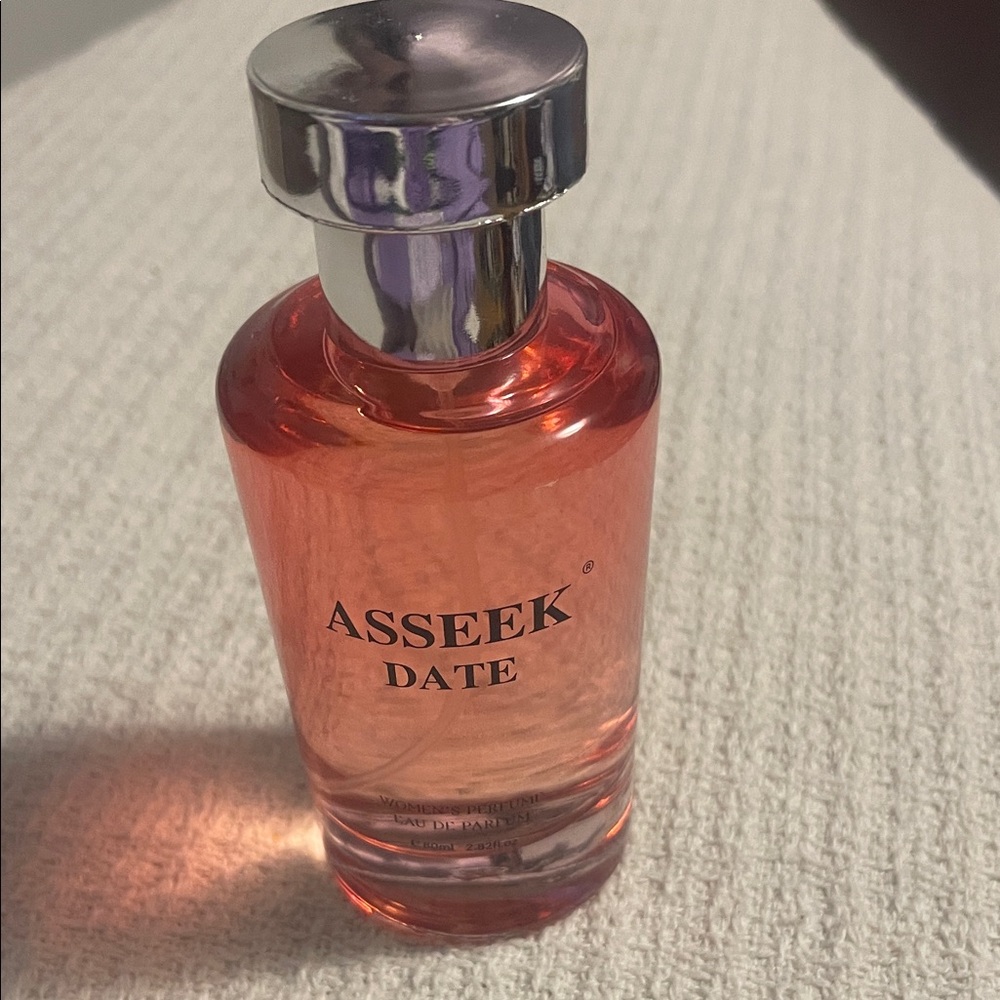 Date Women's Skincare Fragrance Serum - Pink